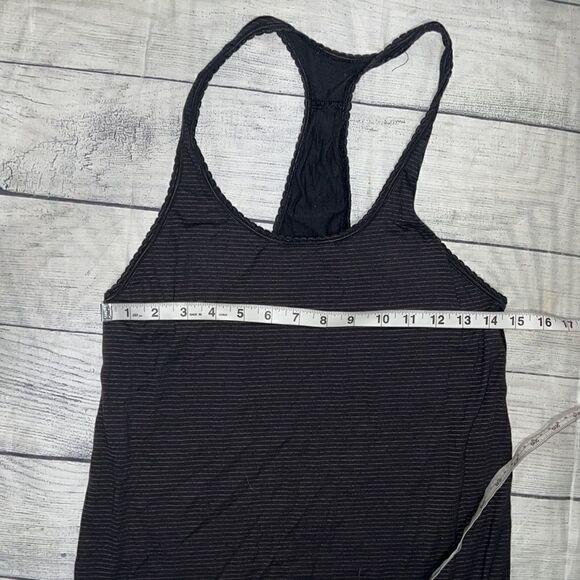 Lululemon 105 Singlet Tank Top Black Micro-stripes Racerback Sweat-wicking sz 4 - Picture 5 of 5